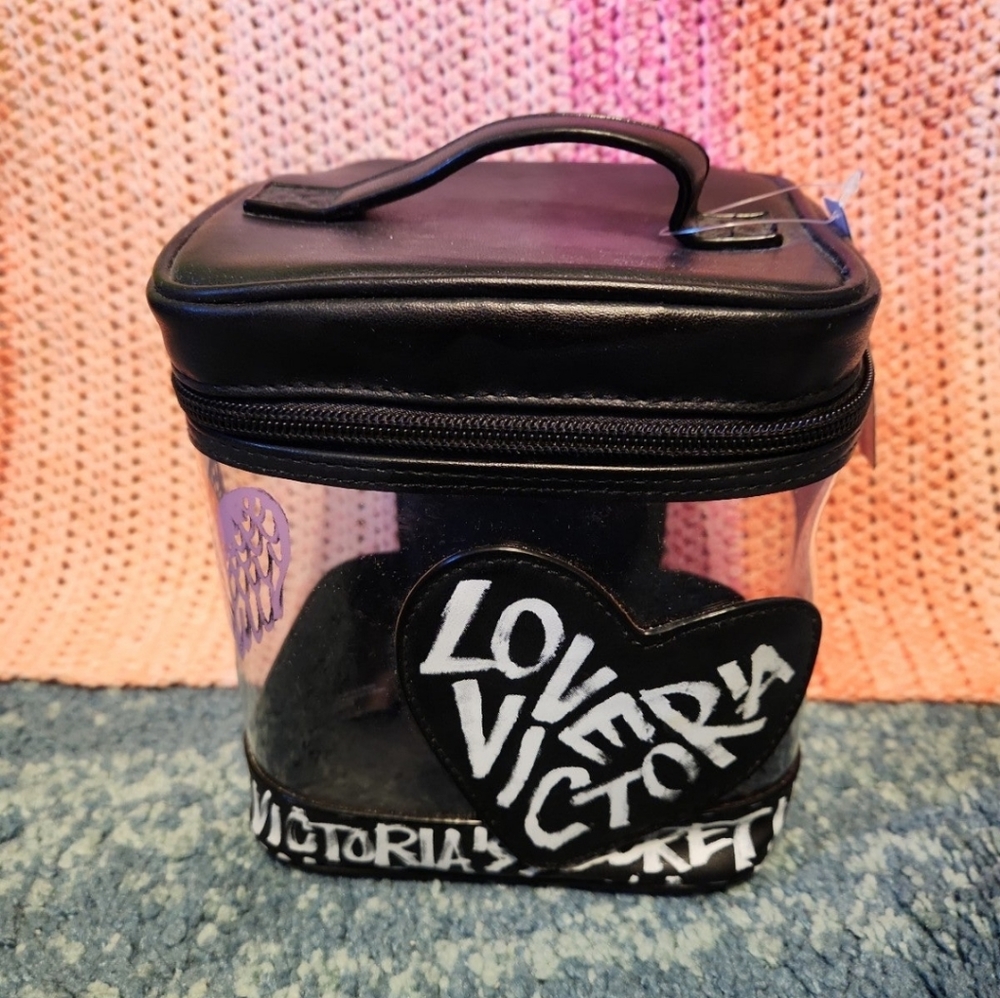 NWT Victoria's Secret Cosmetics Bag